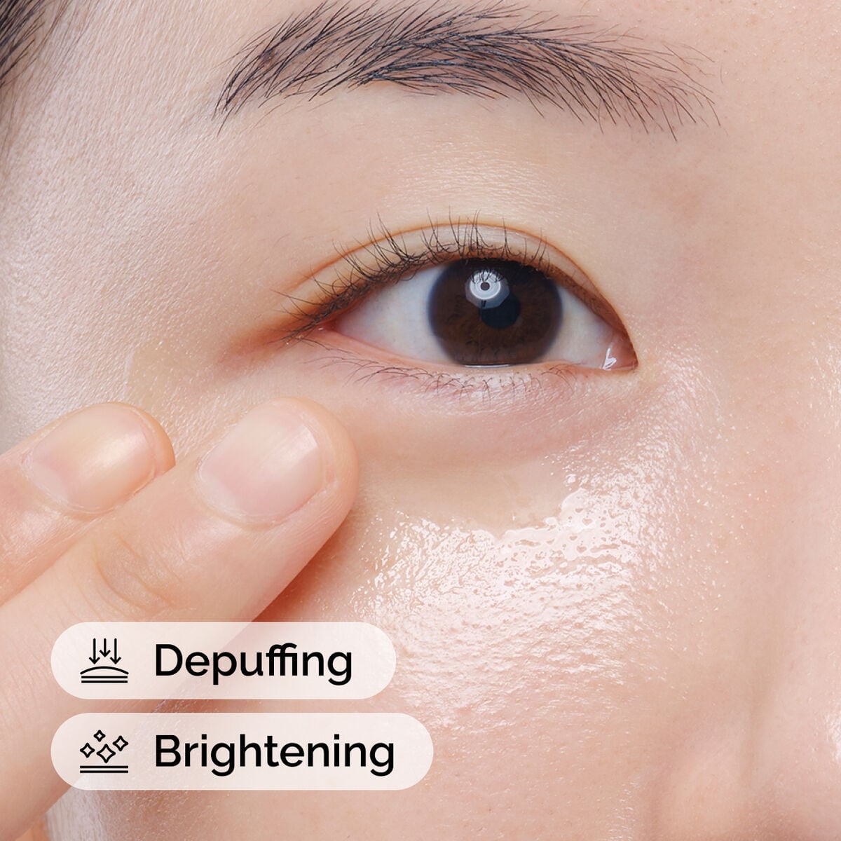 caffeine-solution-5-egcg-eye-serum-y8 ord-caffeine-solution-egcg-model-application-with-benefits.jpg